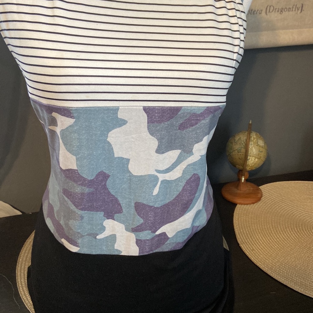 Woman’s Tank Top - Picture 3 of 5